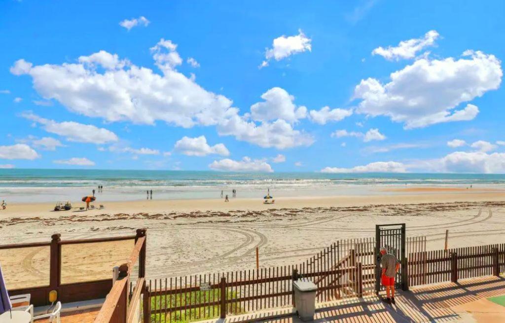 Sea Dip Resort Studios! Daytona Beach Exterior photo