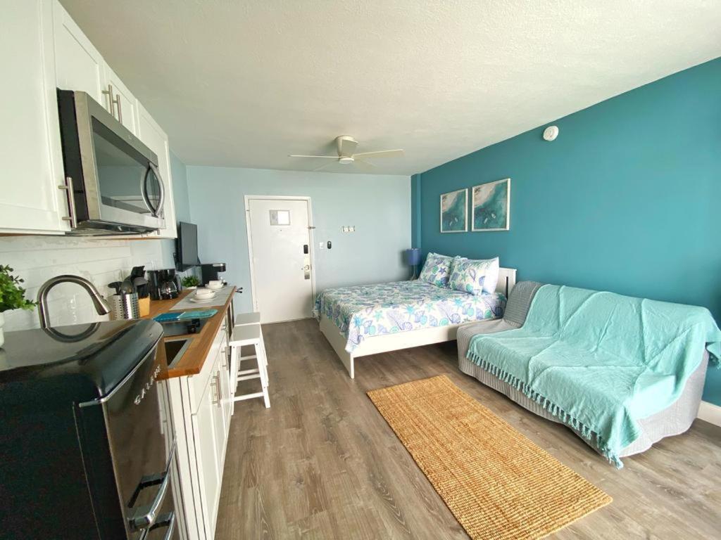 Sea Dip Resort Studios! Daytona Beach Exterior photo